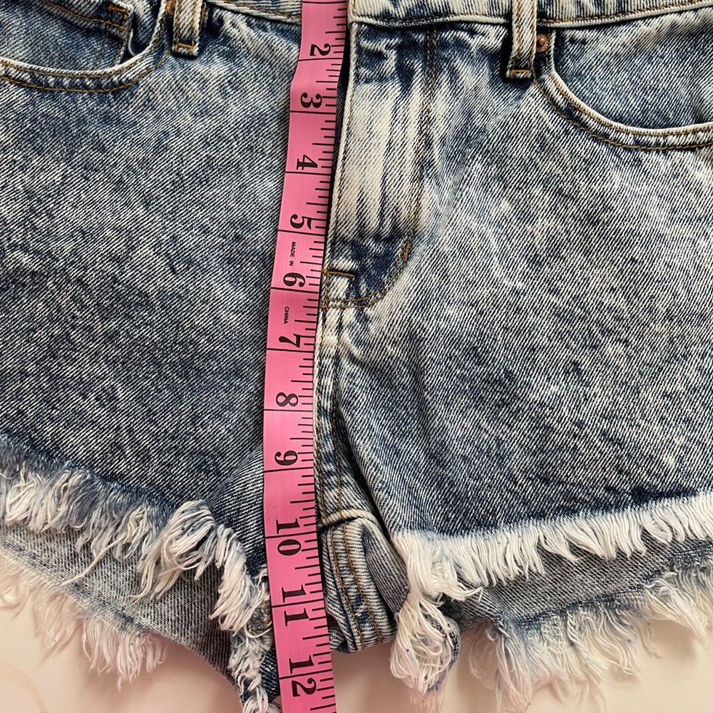 P A C S U N Hi-Rise Festival Acid Wash Raw Hem Jean Shorts Size 25 - Picture 9 of 13